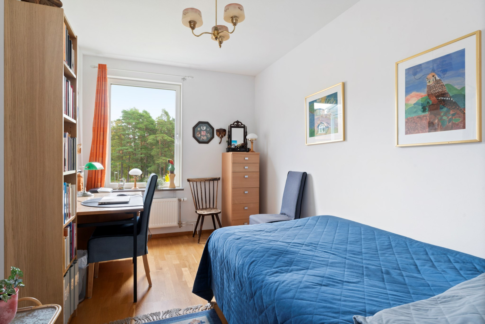  Sjövillegränd 10 högst upp i huset med sjöutsikt