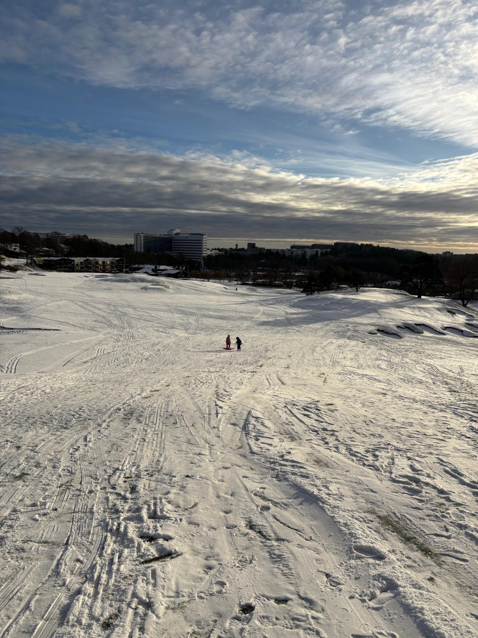 Säljarens bild, pulkabacke 2 Golfbanevägen 7