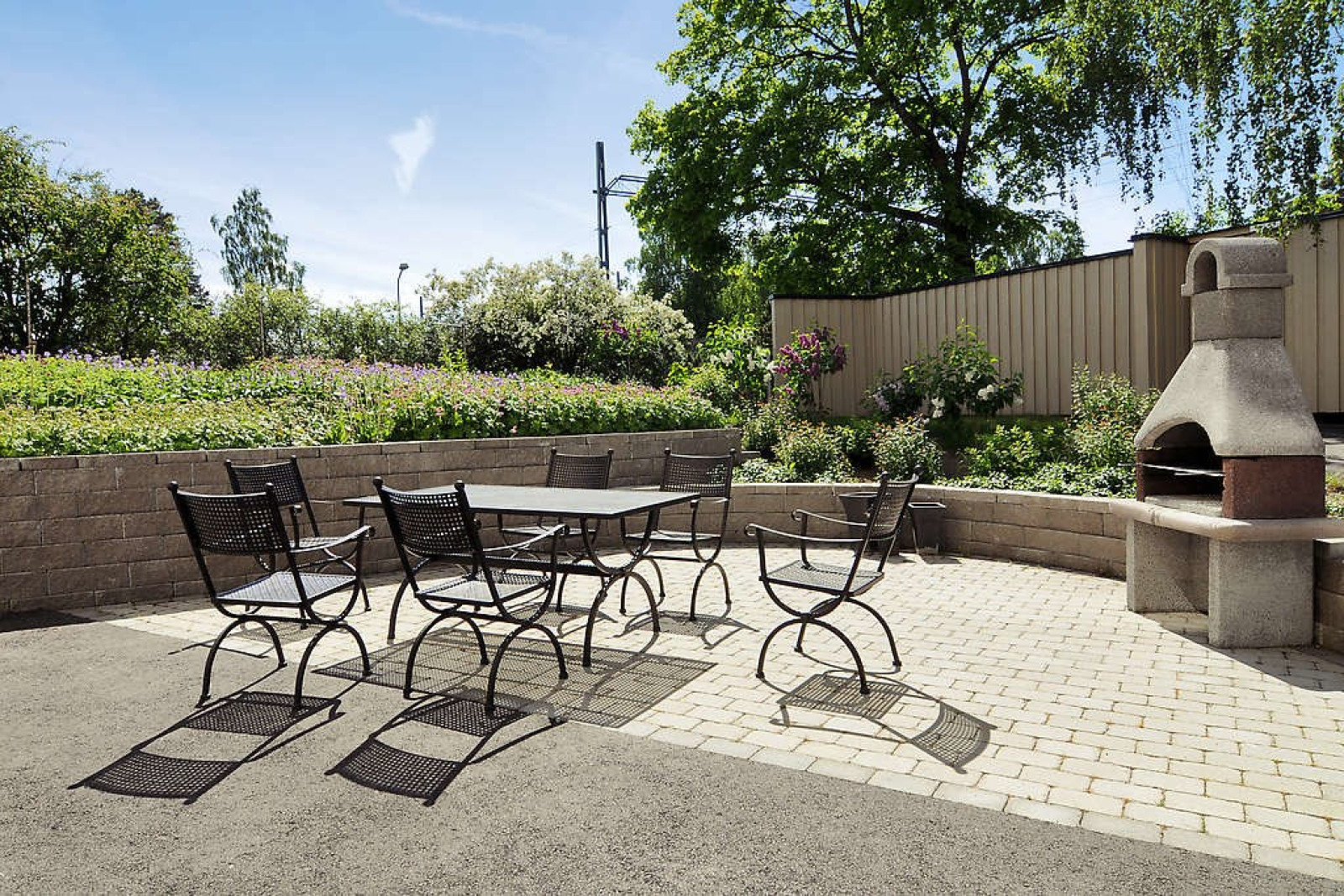 Gemensam uteplats med grill Vendestigen 1