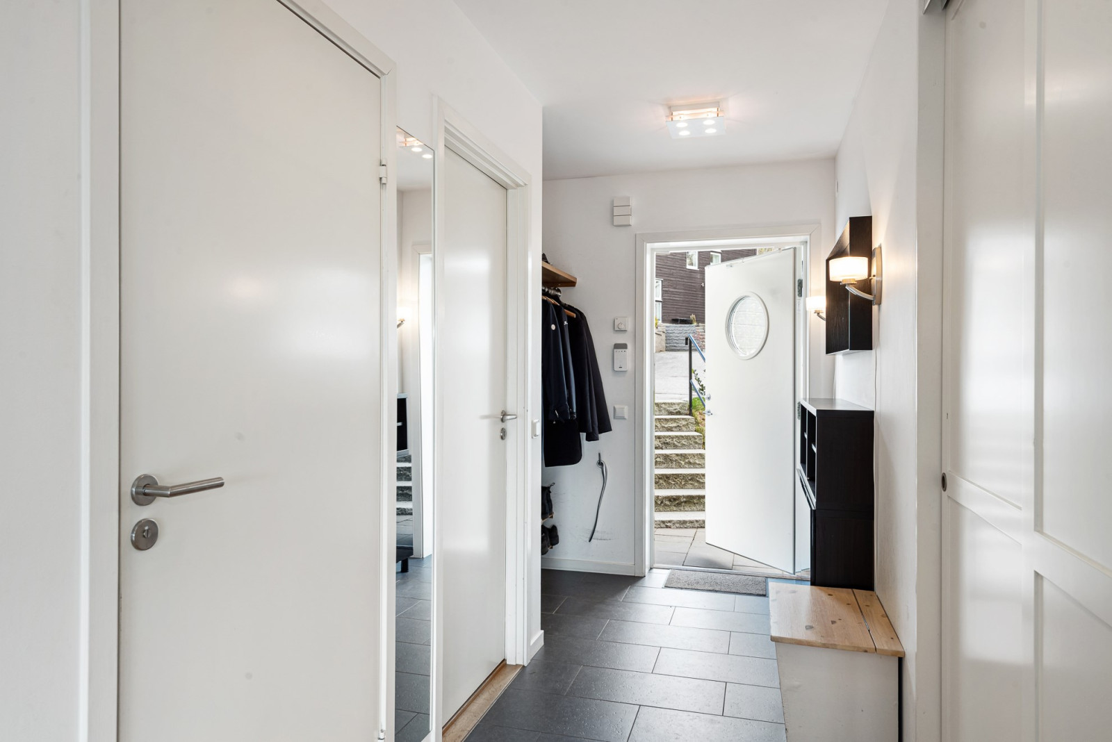 Entréhall Sjöbergsvägen 30
