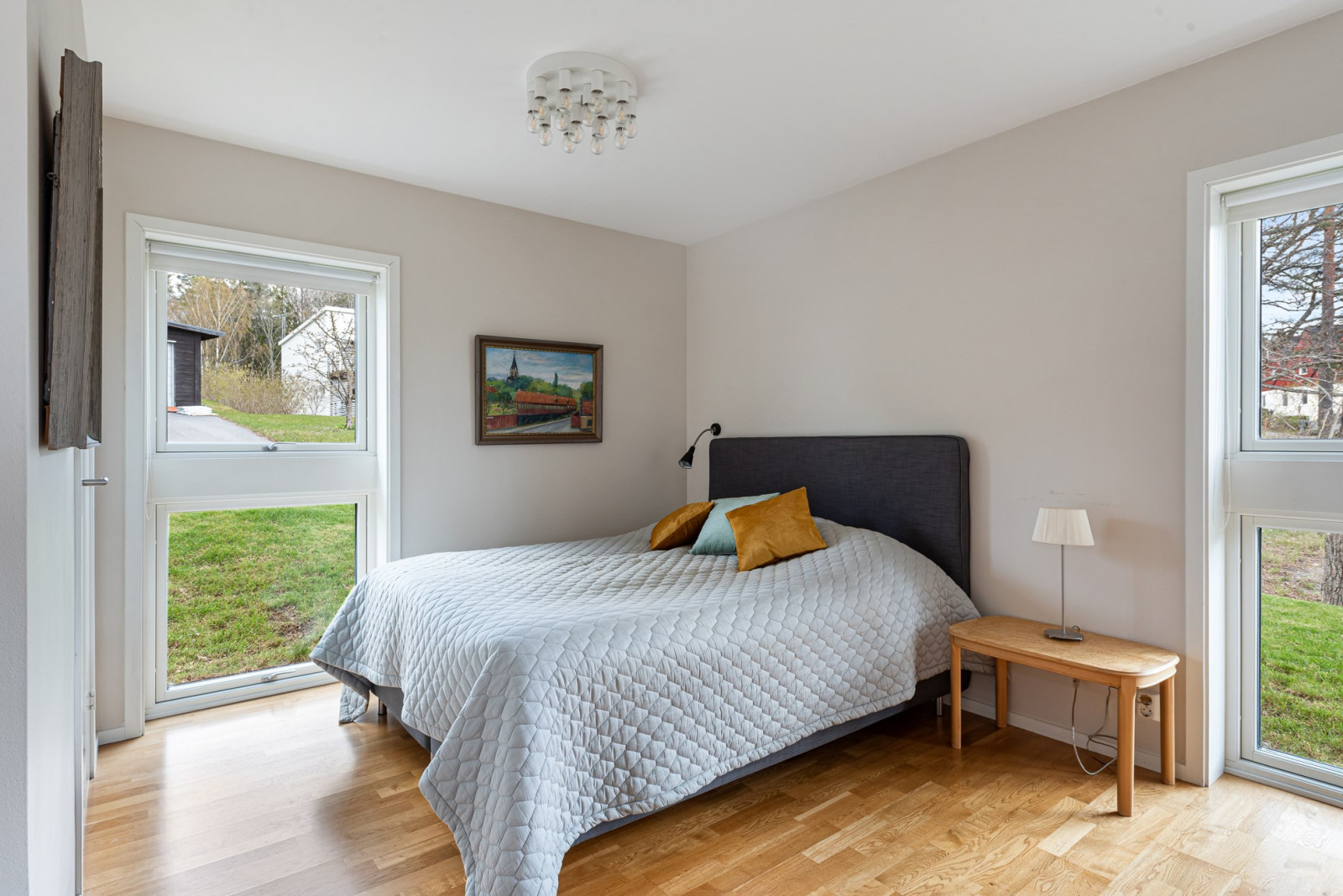 Sovrum entréplan Sjöbergsvägen 30