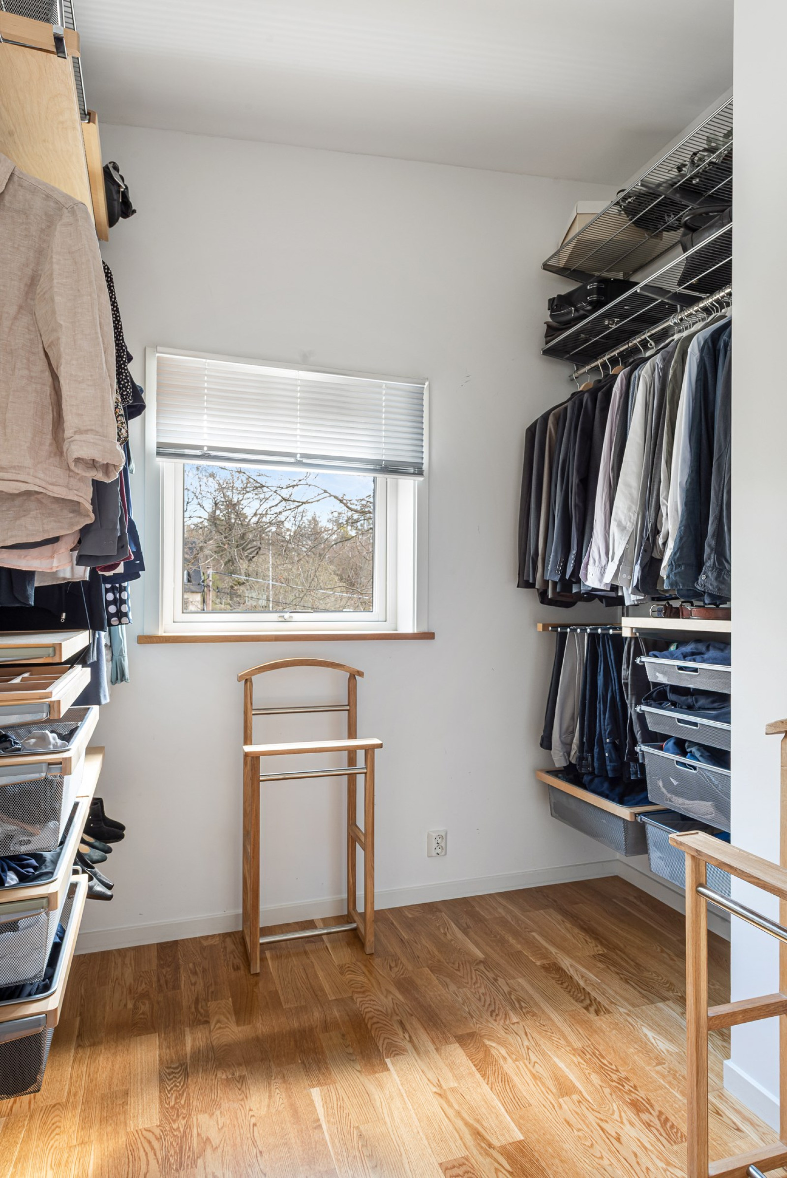 Dressingroom alt. sovrum 4 (öv) Sjöbergsvägen 30