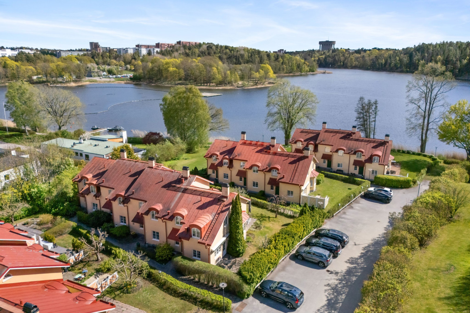 Sjönära gavelradhus Kevinge Strand 21E Kevinge Strand 21E