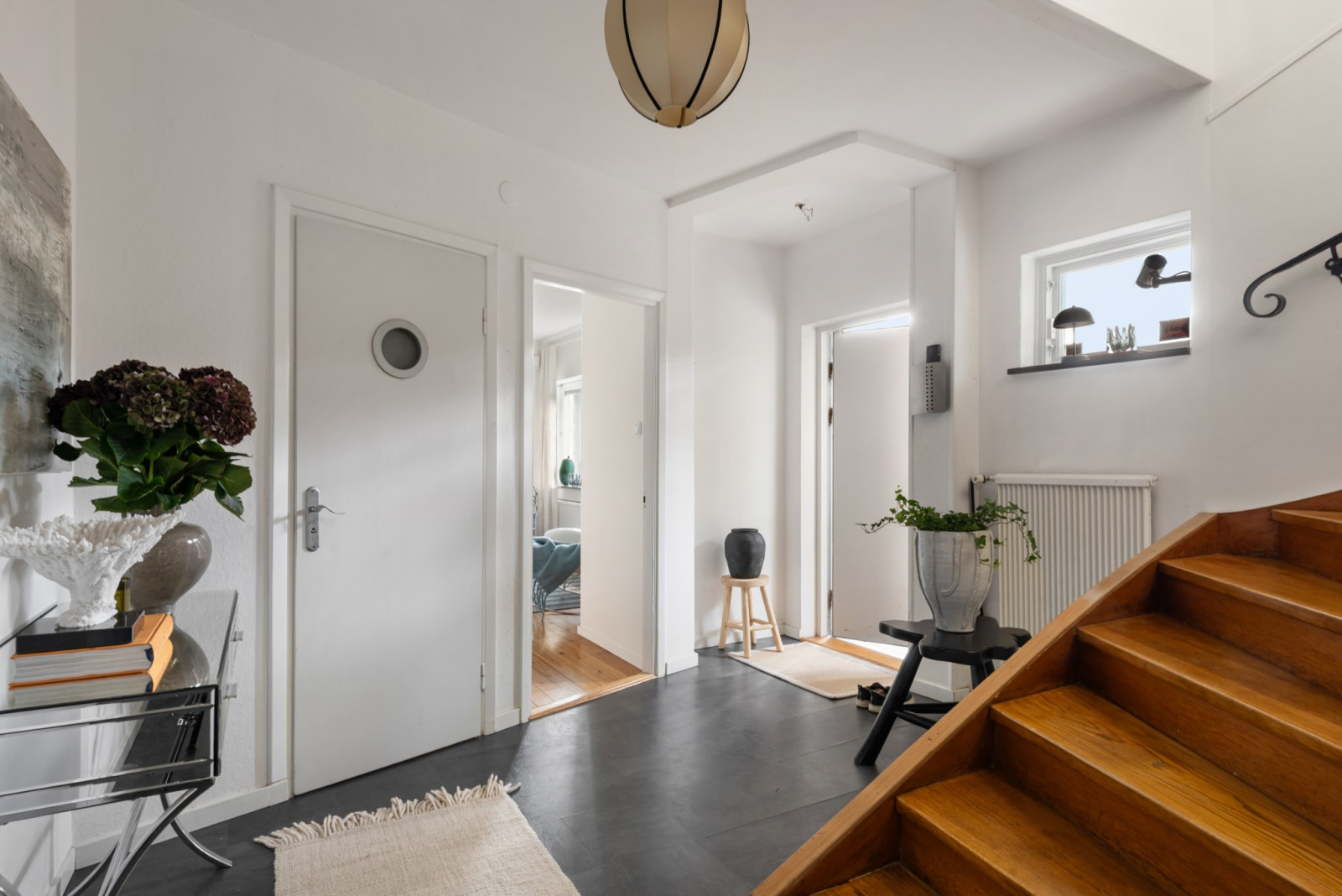 Entréhall Skogsviksvägen 18